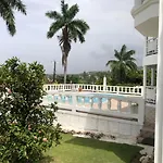 Hunters Villa