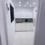 Queens Palace -Montego Bay Airport Suite