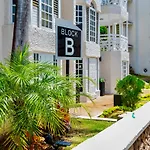 Falcon Oceanview 2Br Condo-Airport Transportation Available-24-7Security