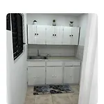 Castillo Montego Bay Airport Suites