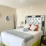 Skyline Suites, Breathtaking Mountains & City View Apts