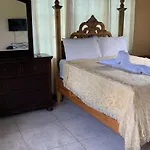 Chaudhry Second Floor Single Suite
