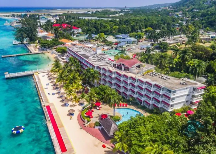 Grand Decameron Montego Beach, A Trademark All-Inclusive Resort