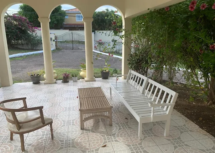 Mango Walk Guesthouse