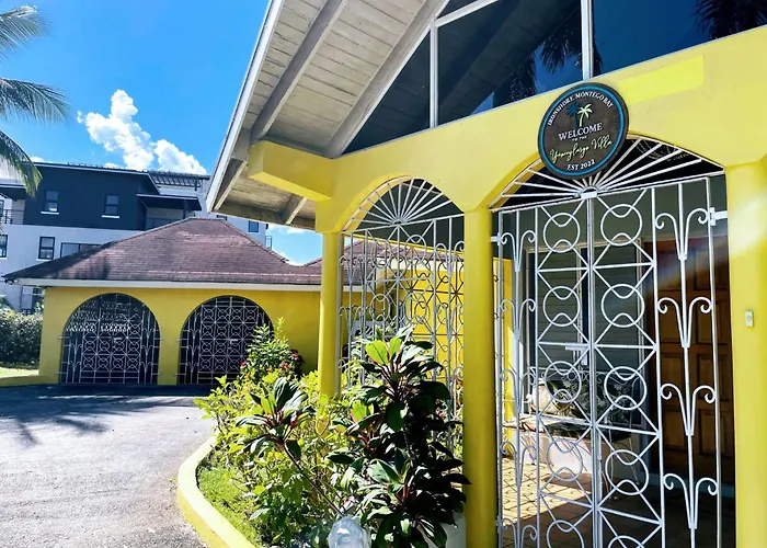 Yancey Largo Villa With Private Pool
