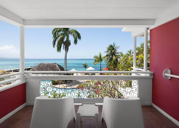 Grand Decameron Cornwall Beach, A Trademark All-Inclusive Resort