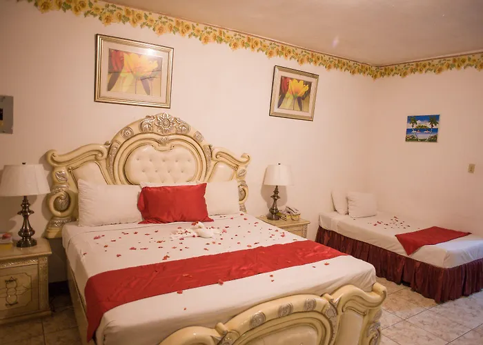 Glorianna Hotel