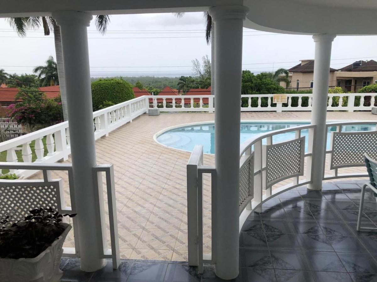 Hunters Guest house *