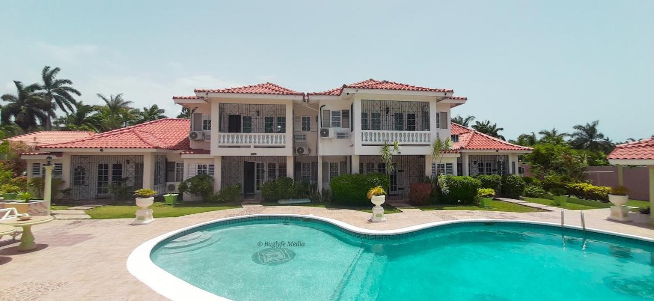 Jamaica Extended / Golf Veiw