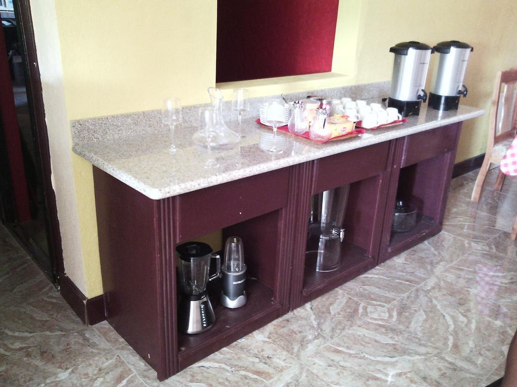 Tropik Leadonna Montego Bay
