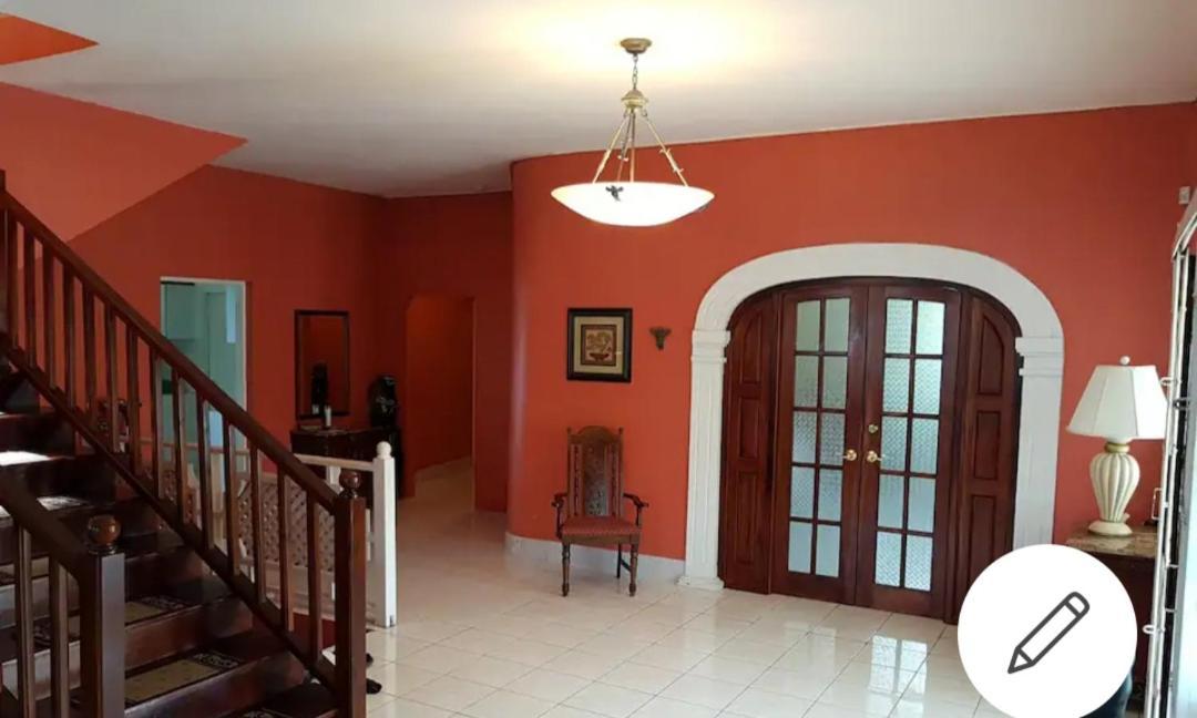 Mangowalk Manor Homestay