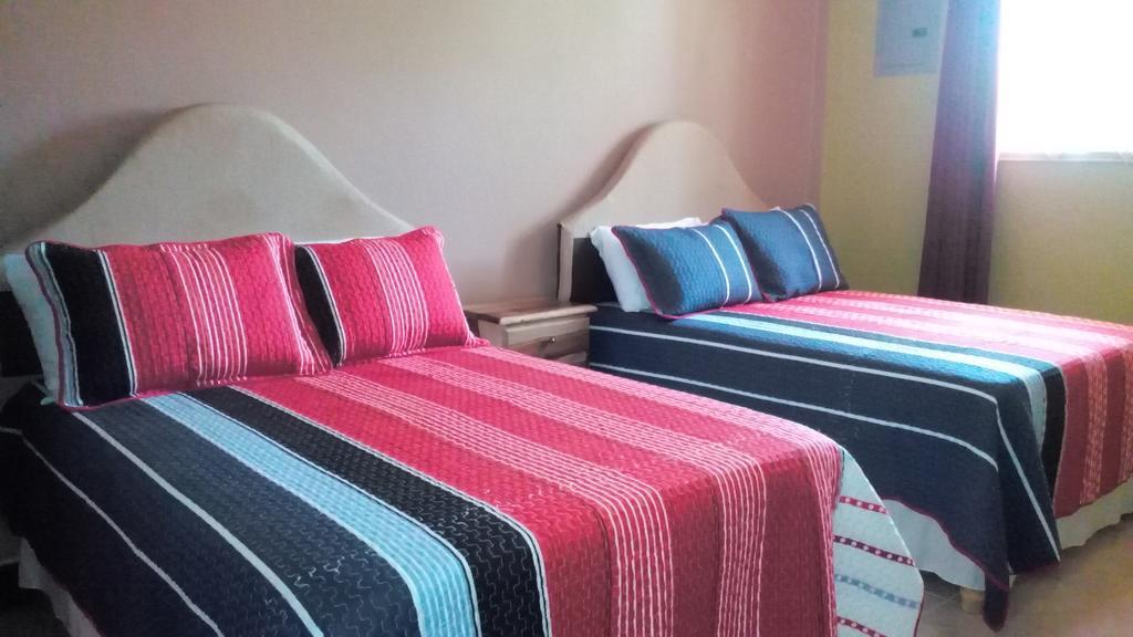 Tropik Leadonna Hotel