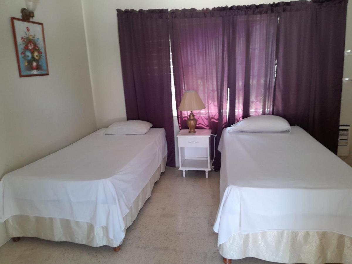 Chinnor-kent Ave Pousada Montego Bay