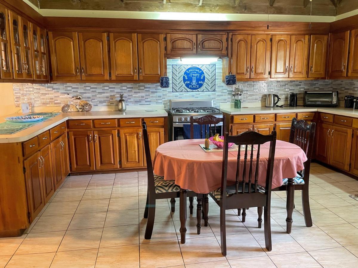 Yancey Largo With Private Pool Villa *