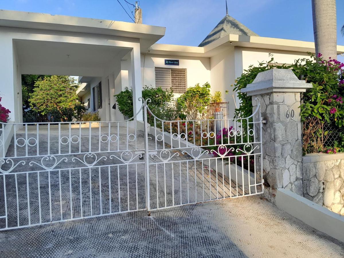 Chinnor-kent Ave * Montego Bay