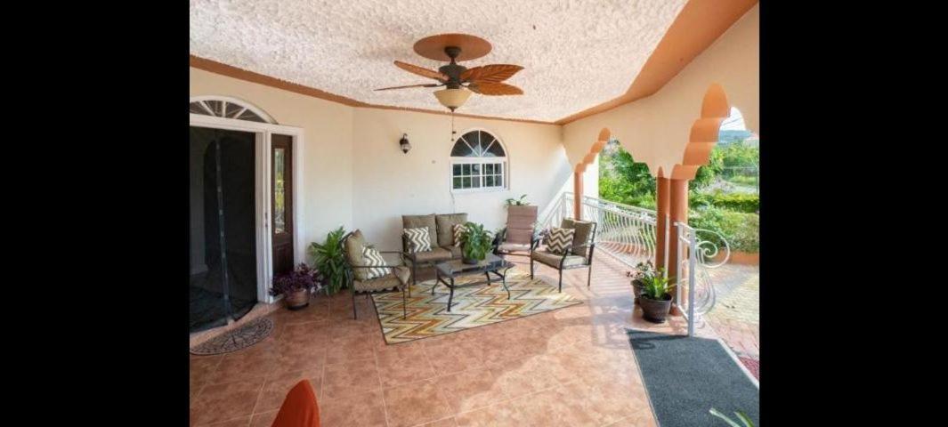 Hills Royale Homestay Montego Bay