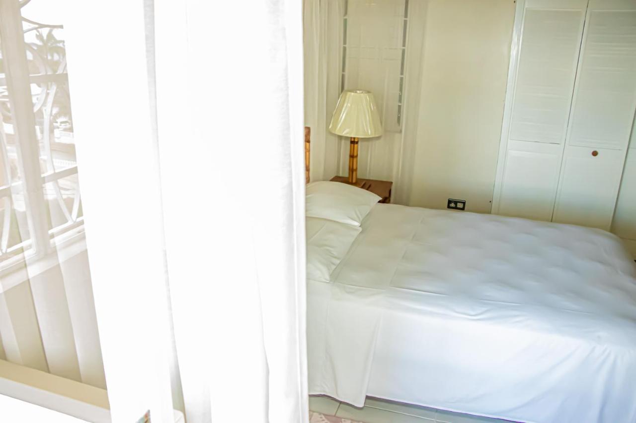 The Whytehouse * Montego Bay