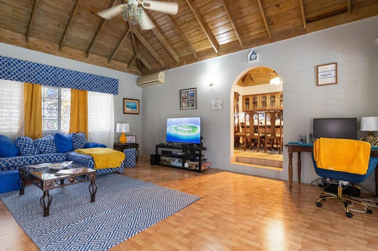 Yancey Largo With Private Pool Villa Montego Bay