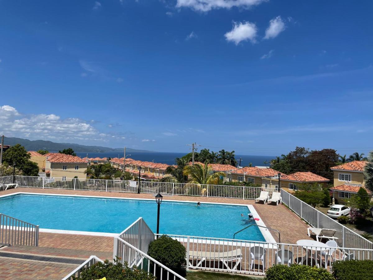 Free Airport Pickup 5 Minutes From Airport And * Montego Bay