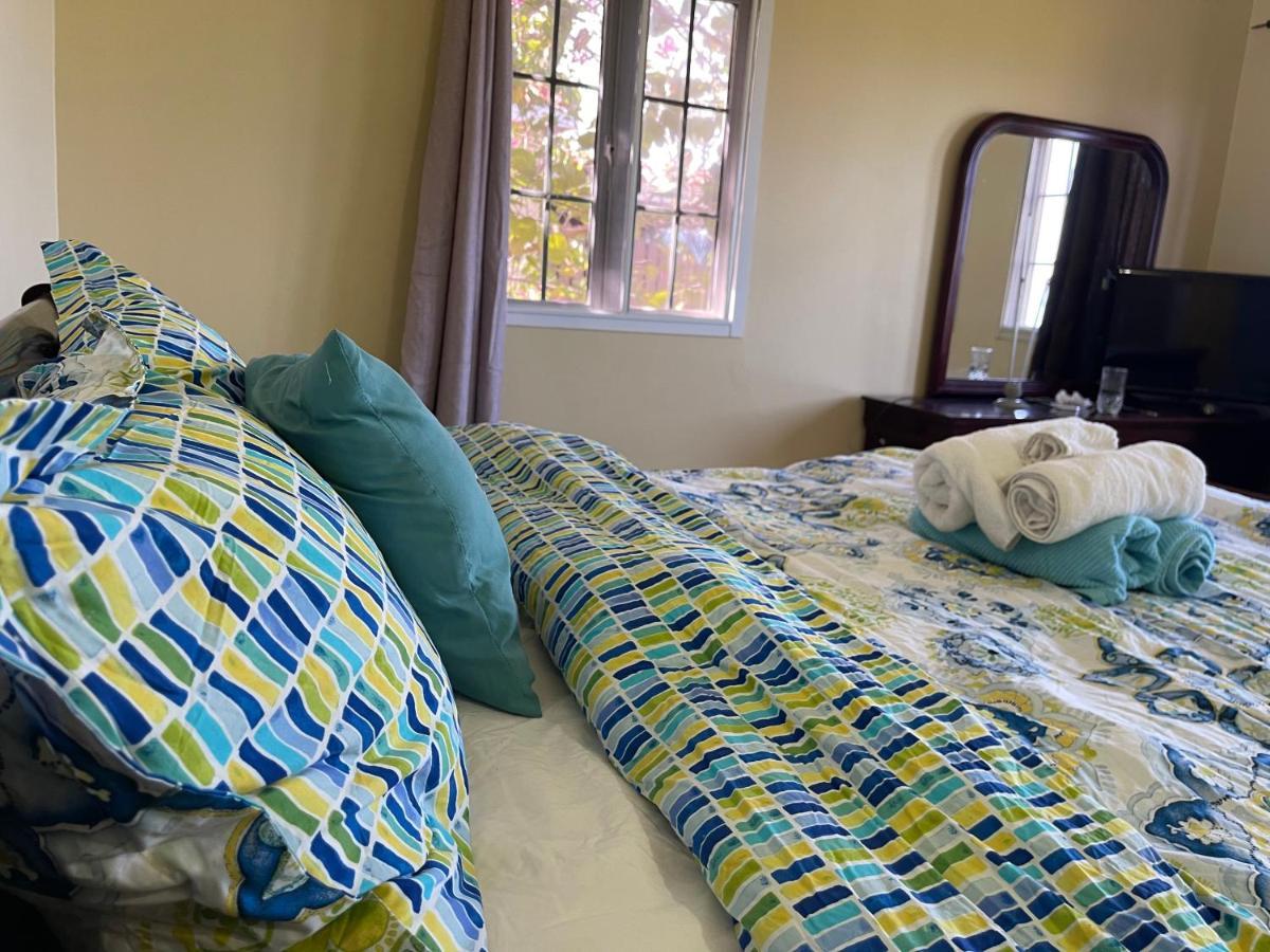 Apartment Free Airport Pickup 5 Minutes From Airport And *