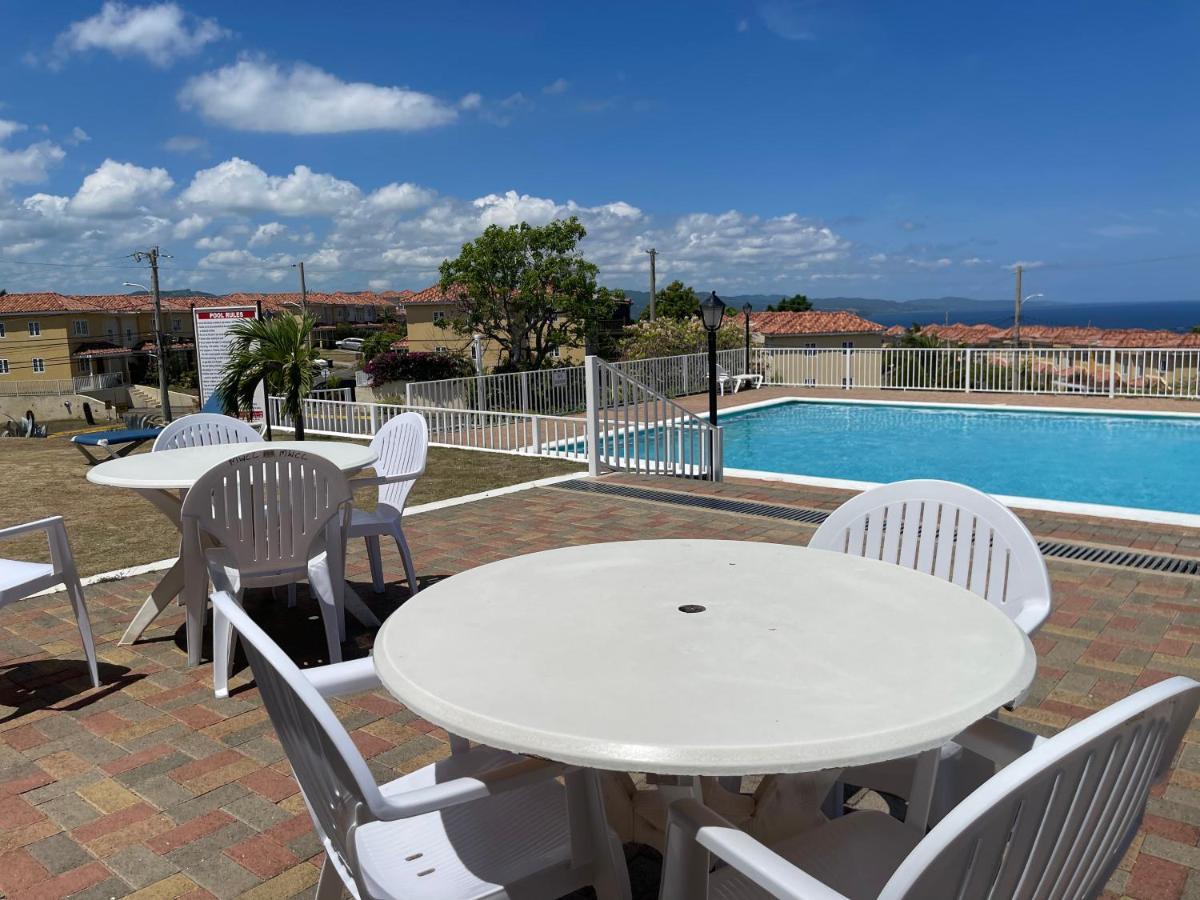 Free Airport Pickup 5 Minutes From Airport And * Montego Bay