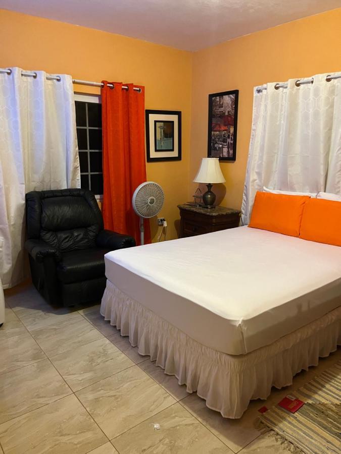 Cool Breeze Mobay * Montego Bay