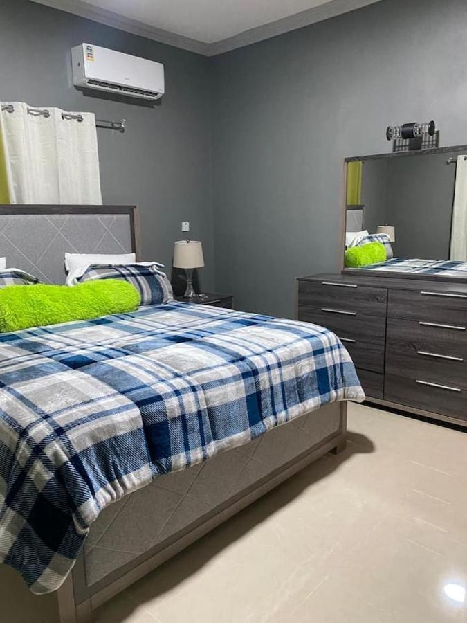 West Gates Get Away Apartamento Montego Bay