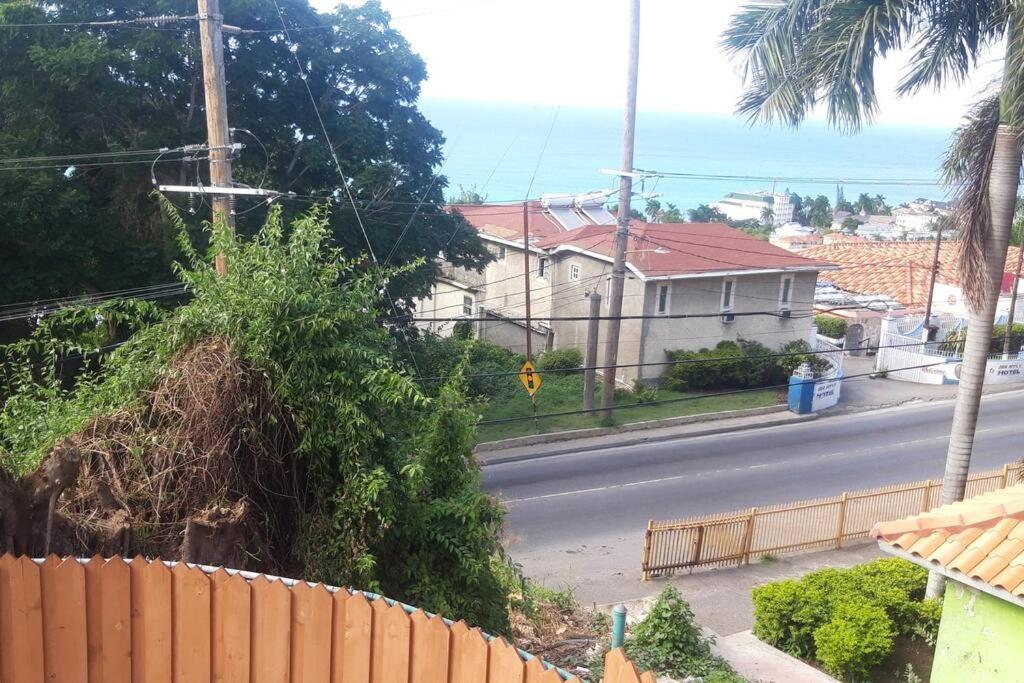 1 Bdr #3 At Ramparts Near Sangster Airport Apartment *