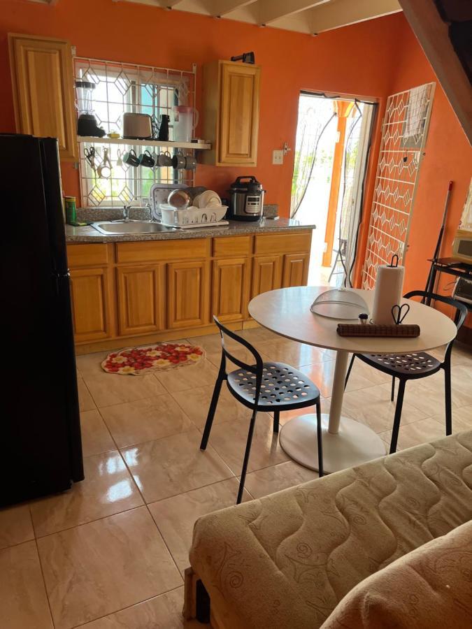 Apartment Cool Breeze Mobay *