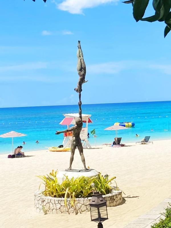 Victory Luxury * Montego Bay