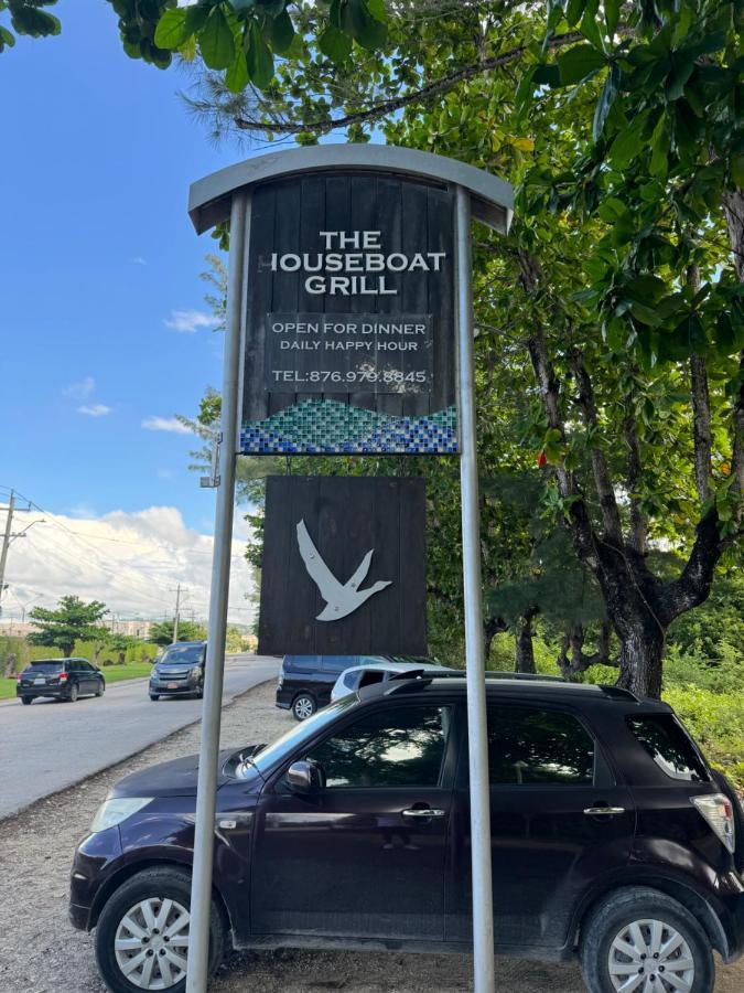 Victory Luxury Lodge