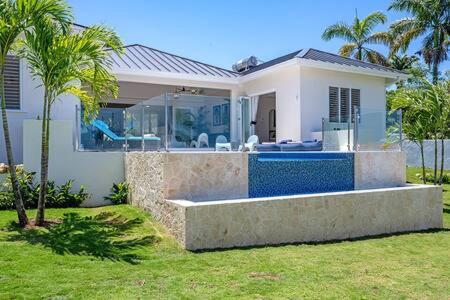 Hospitality Expert Nianna Eden - 7br Pools * Montego Bay