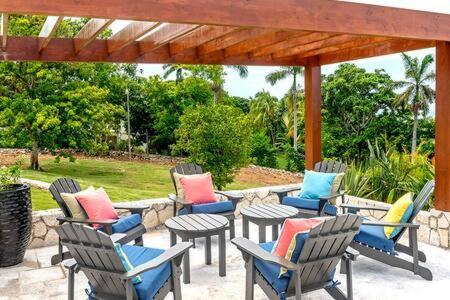 Villa Hospitality Expert Nianna Eden - 7br Pools *