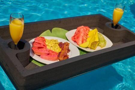 Hospitality Expert Nianna Eden - 7br Pools Villa