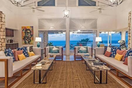 Hospitality Expert Nianna Eden - 7br Pools Villa