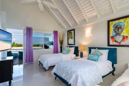 Hospitality Expert Nianna Eden - 7br Pools Villa Montego Bay