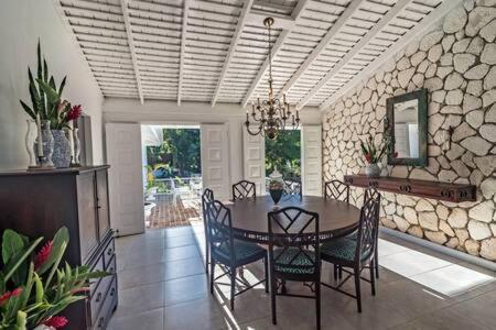 Pousada Hospitality Expert Nianna Eden - 7br Pools
