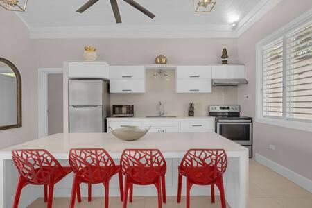 Pousada Hospitality Expert Eden Luxe 1 Pool Chef Montego Bay