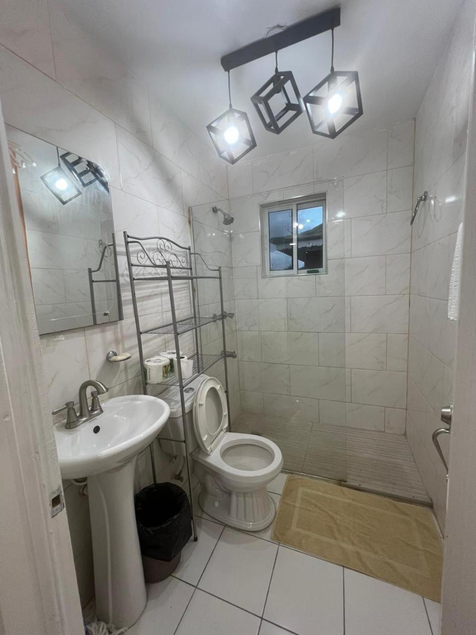 Apartment Paradies 1 *