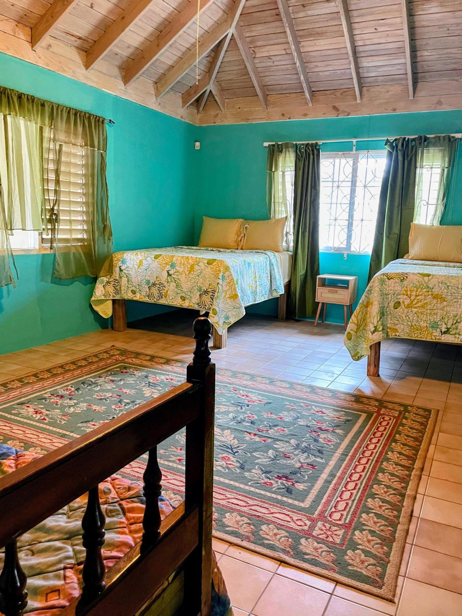 Villa Yancey Largo With Private Pool