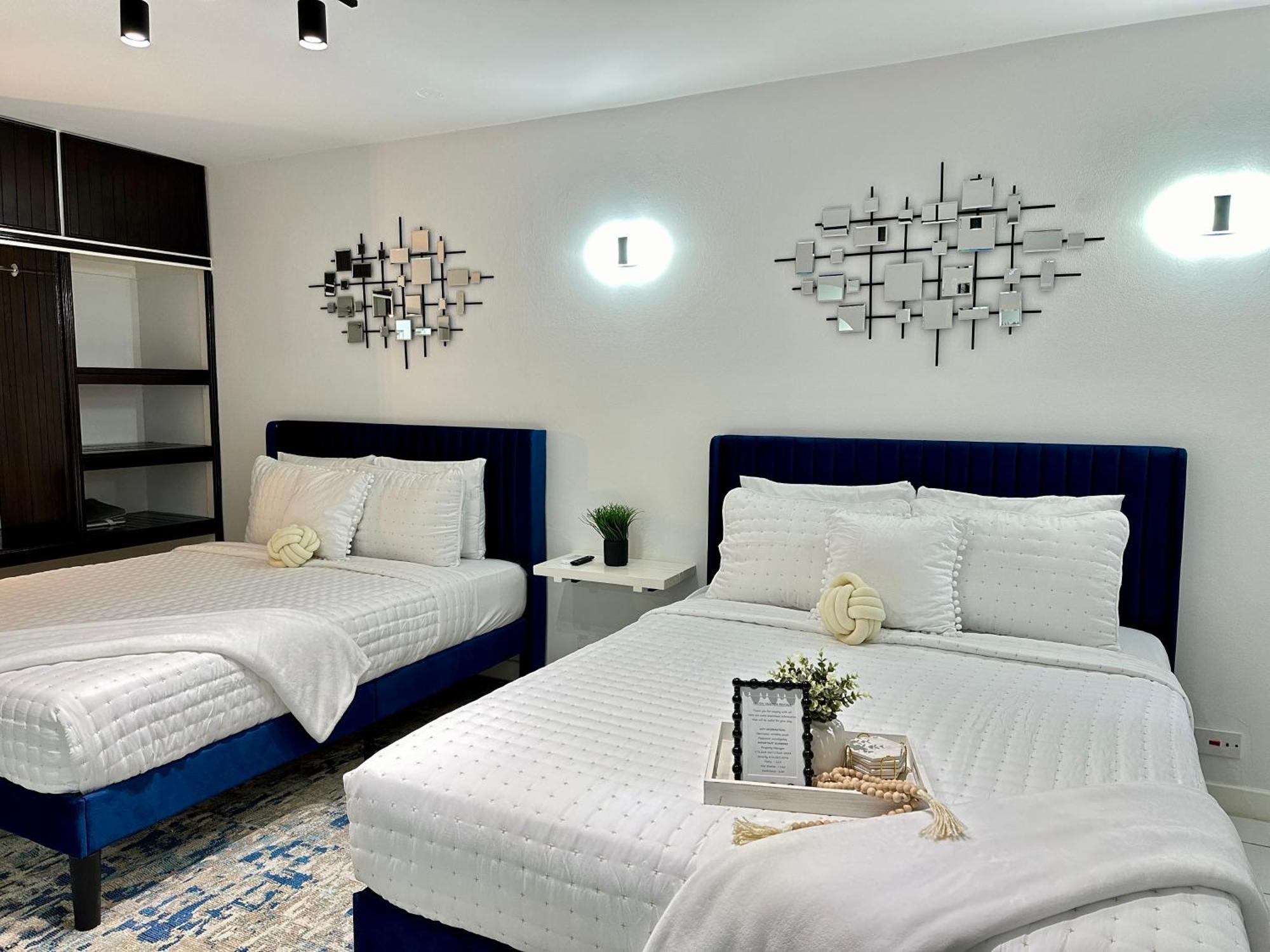 Falcon Shoreline- Airport Pickup Available - Gated-security * Montego Bay