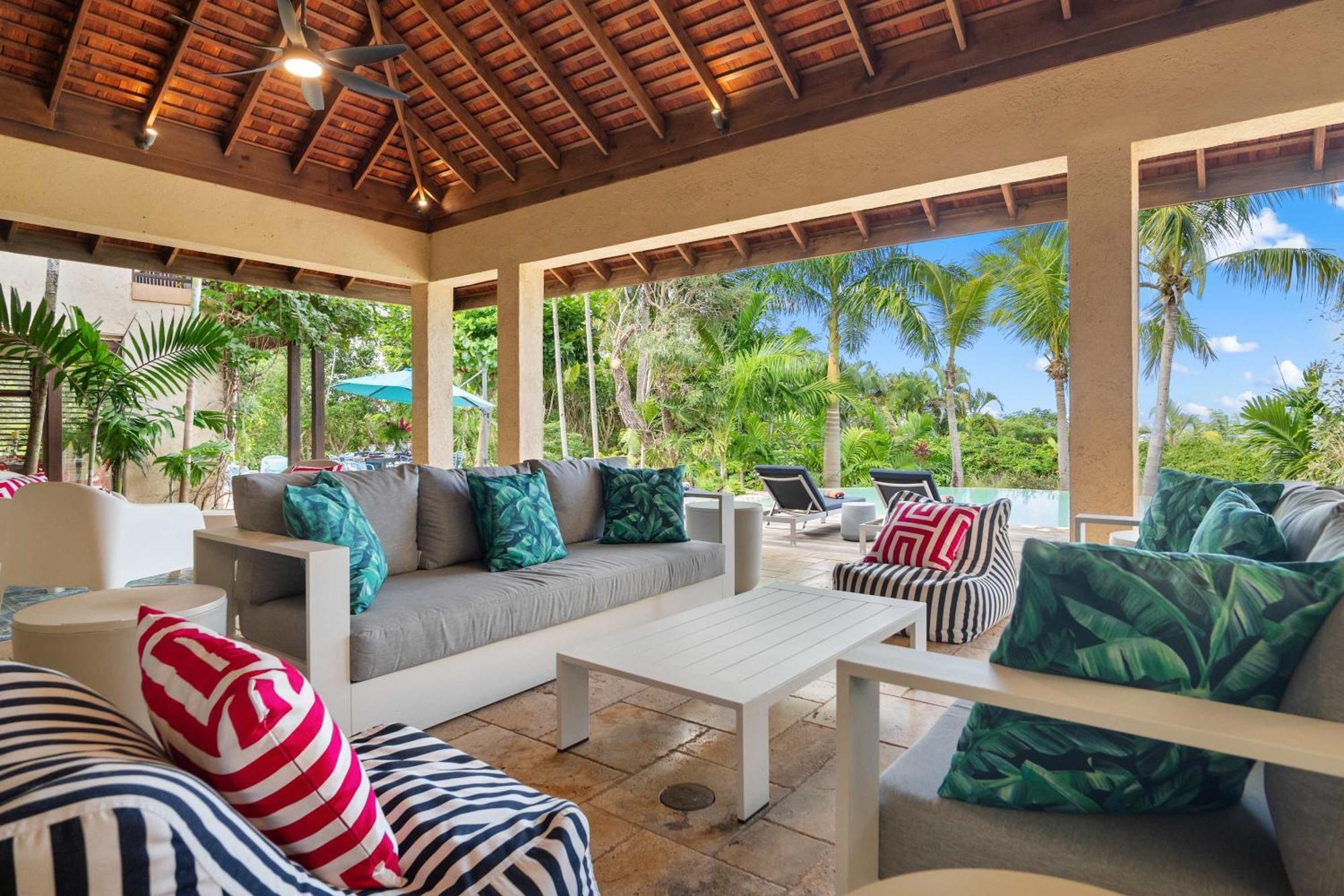 Hospitality Expert Ultra 11br Villa