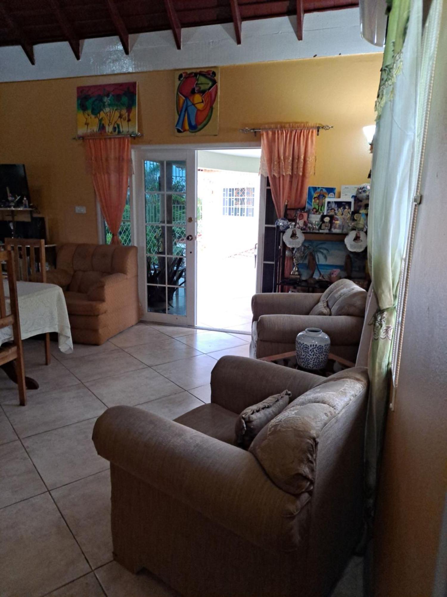 Chaudhry Second Floor Single Hotel