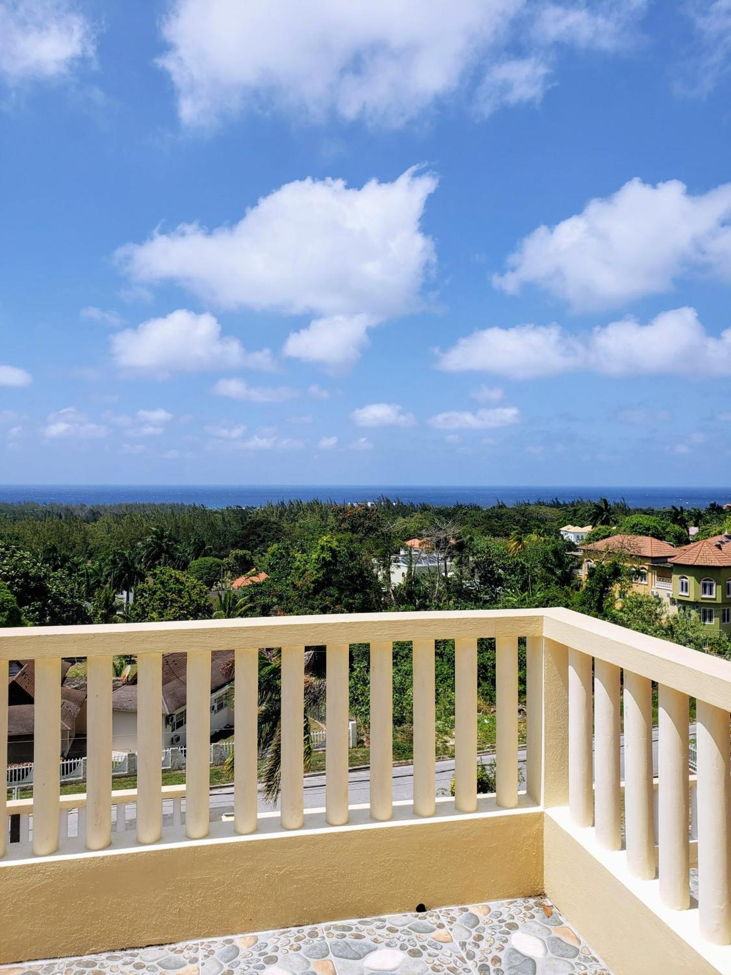 Comfy * Montego Bay