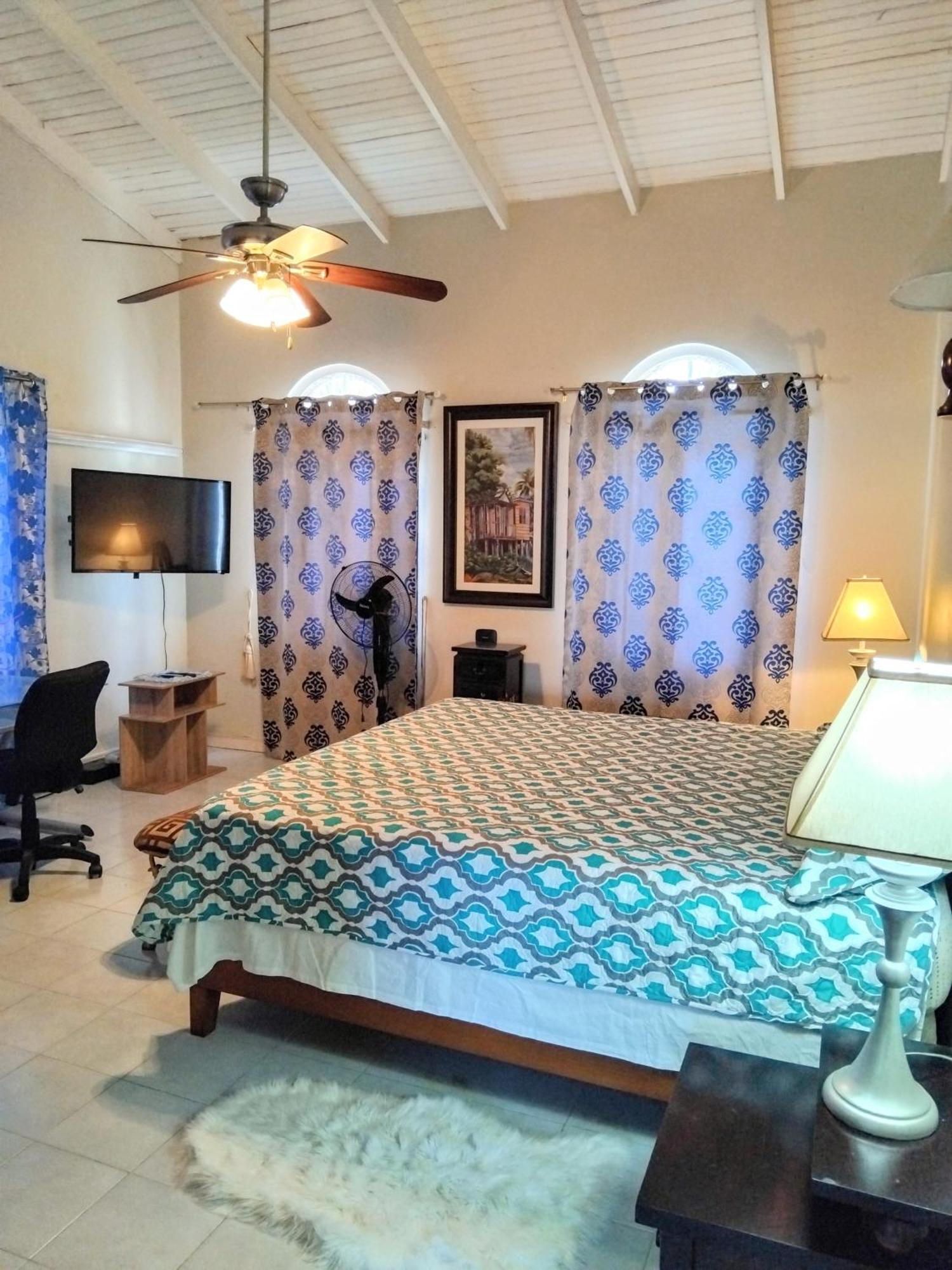 Comfy Montego Bay