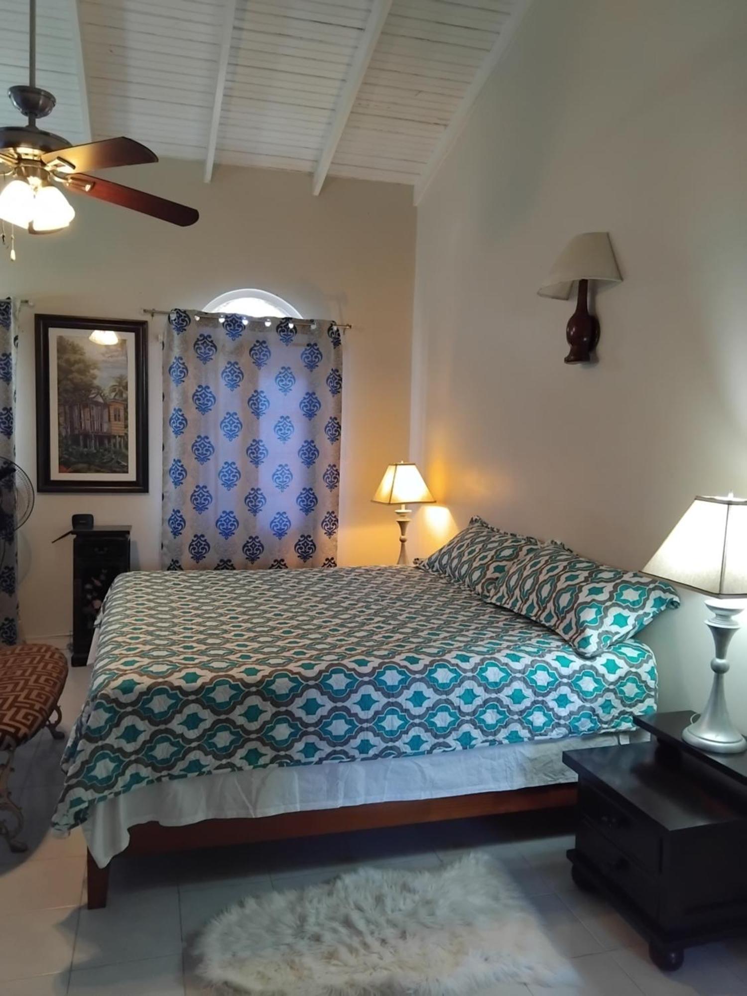 Comfy Bed & Breakfast Montego Bay