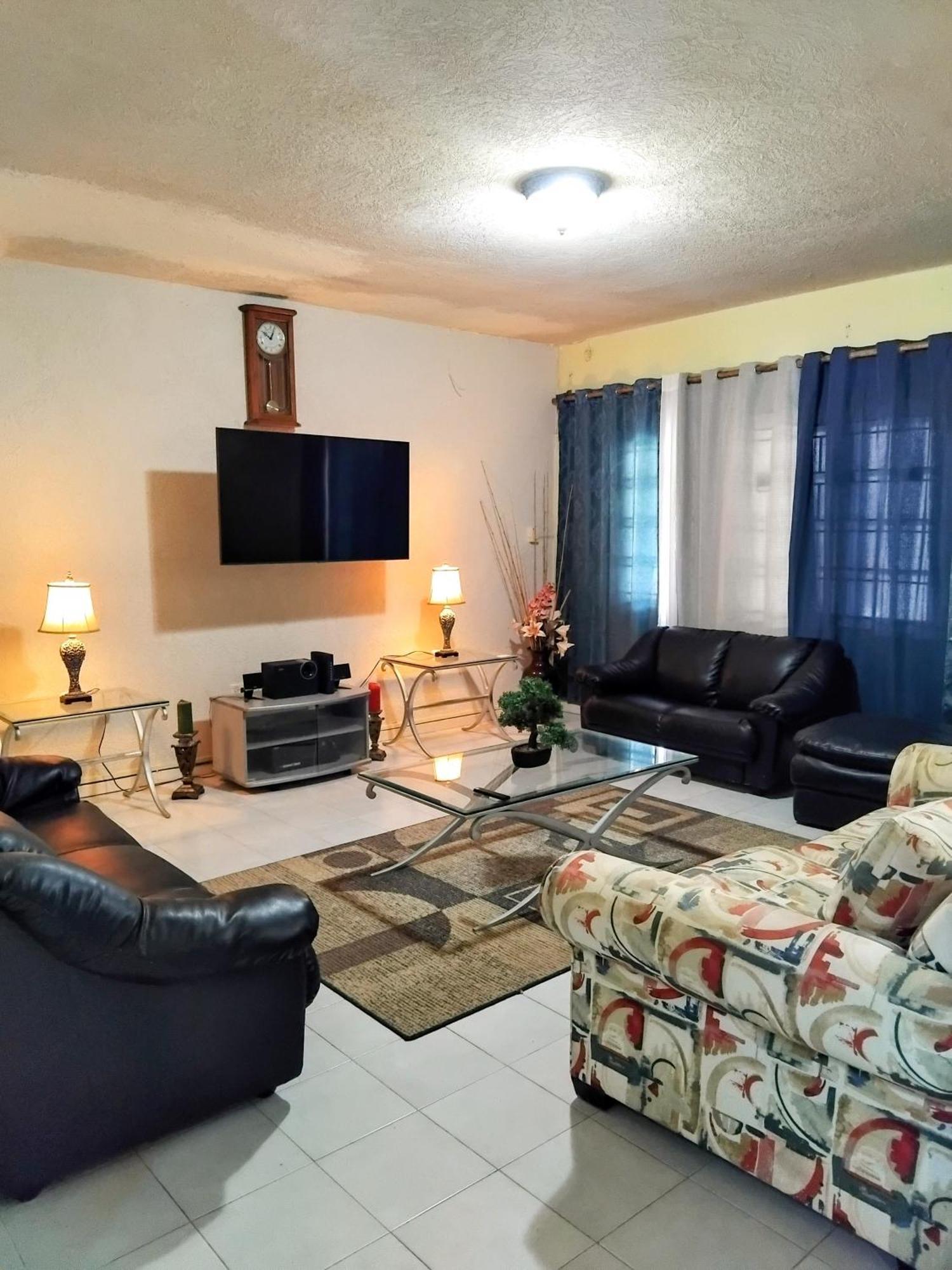 Comfy Bed & Breakfast Montego Bay