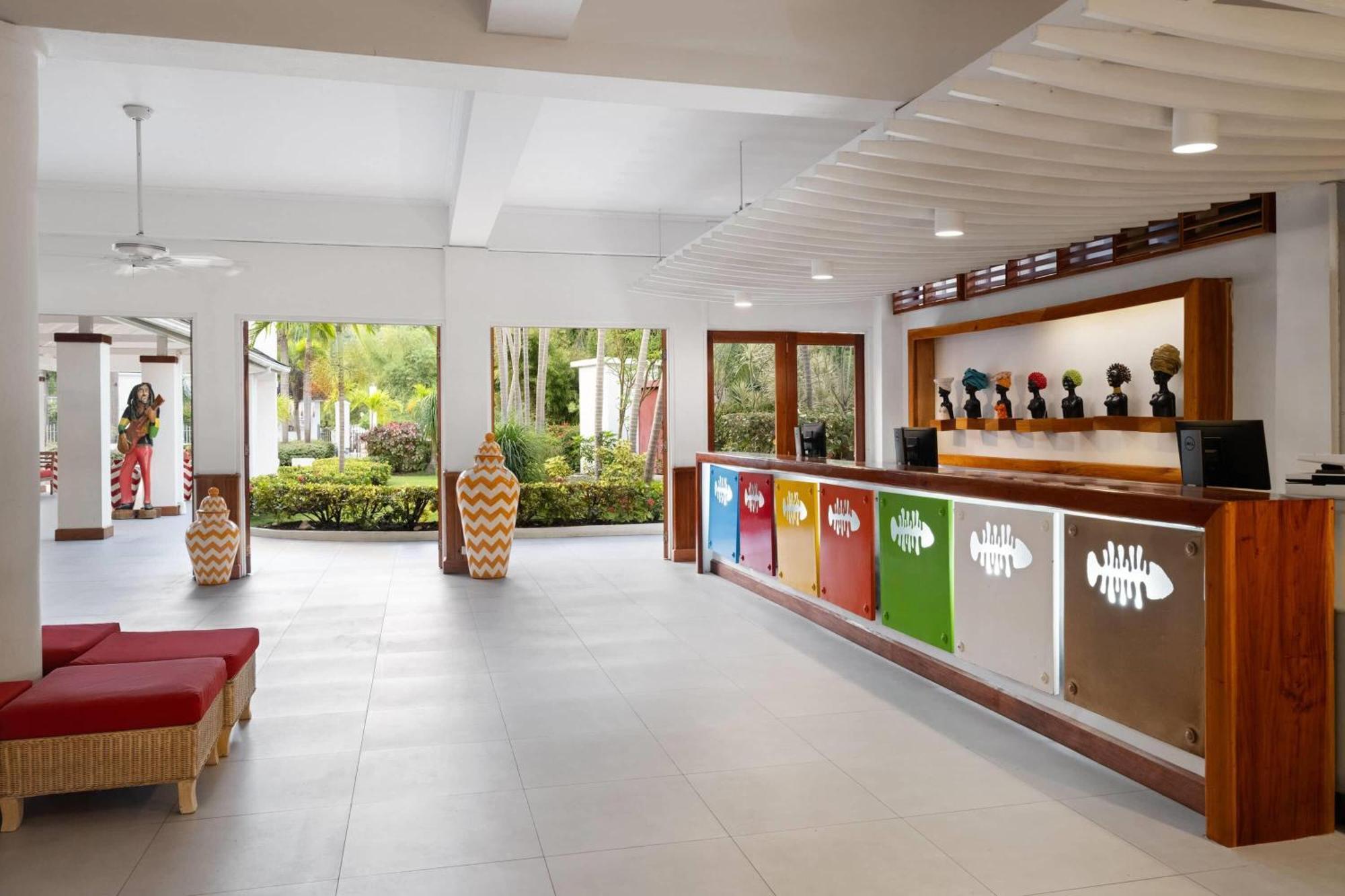 Grand Decameron Montego Beach, A Trademark 3*