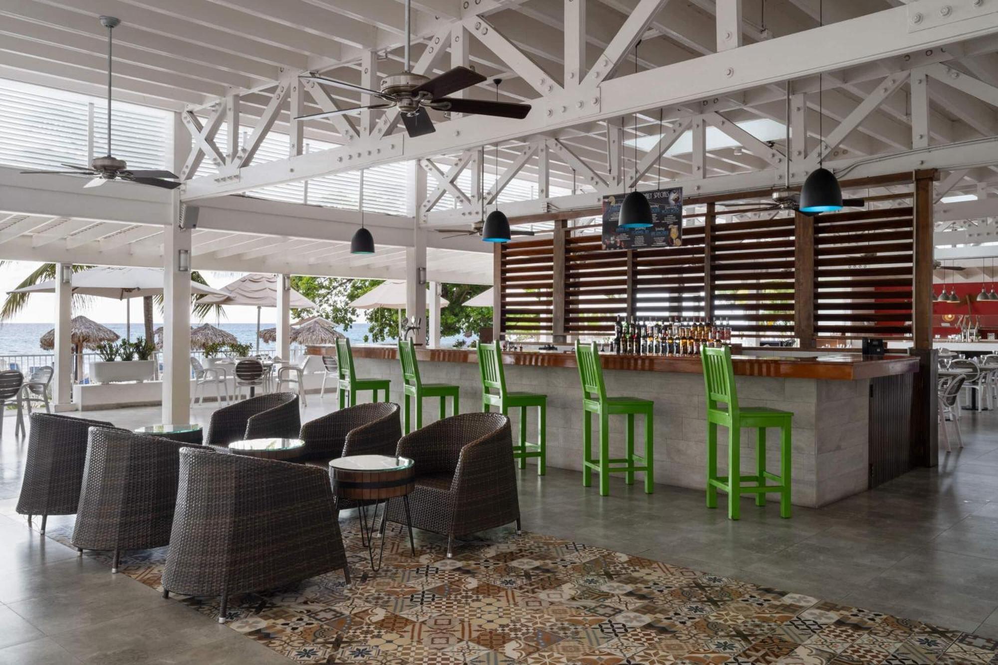 Grand Decameron Cornwall Beach, A Trademark All-Inclusive Resort 4* Montego Bay