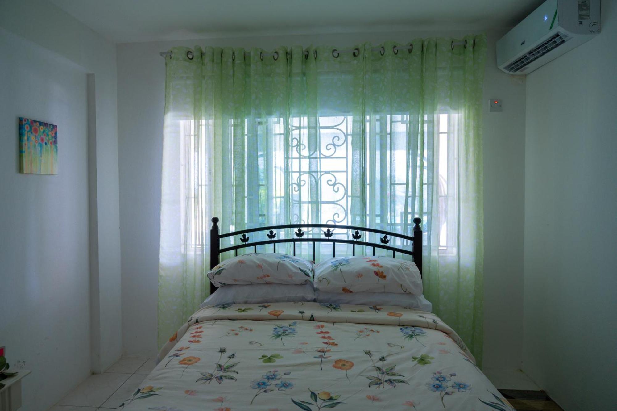 The Carhampton * Montego Bay